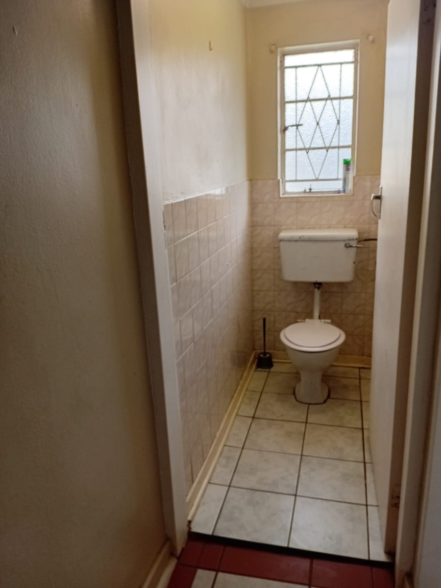 6 Bedroom Property for Sale in Park West Free State